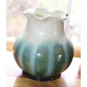 Vintage Hand-Thrown Art Studio Pottery Vase.